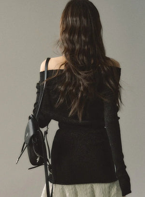 One-shoulder black knitted sweater Dress
