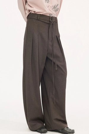 Pleated Curved Wide-Leg Pants