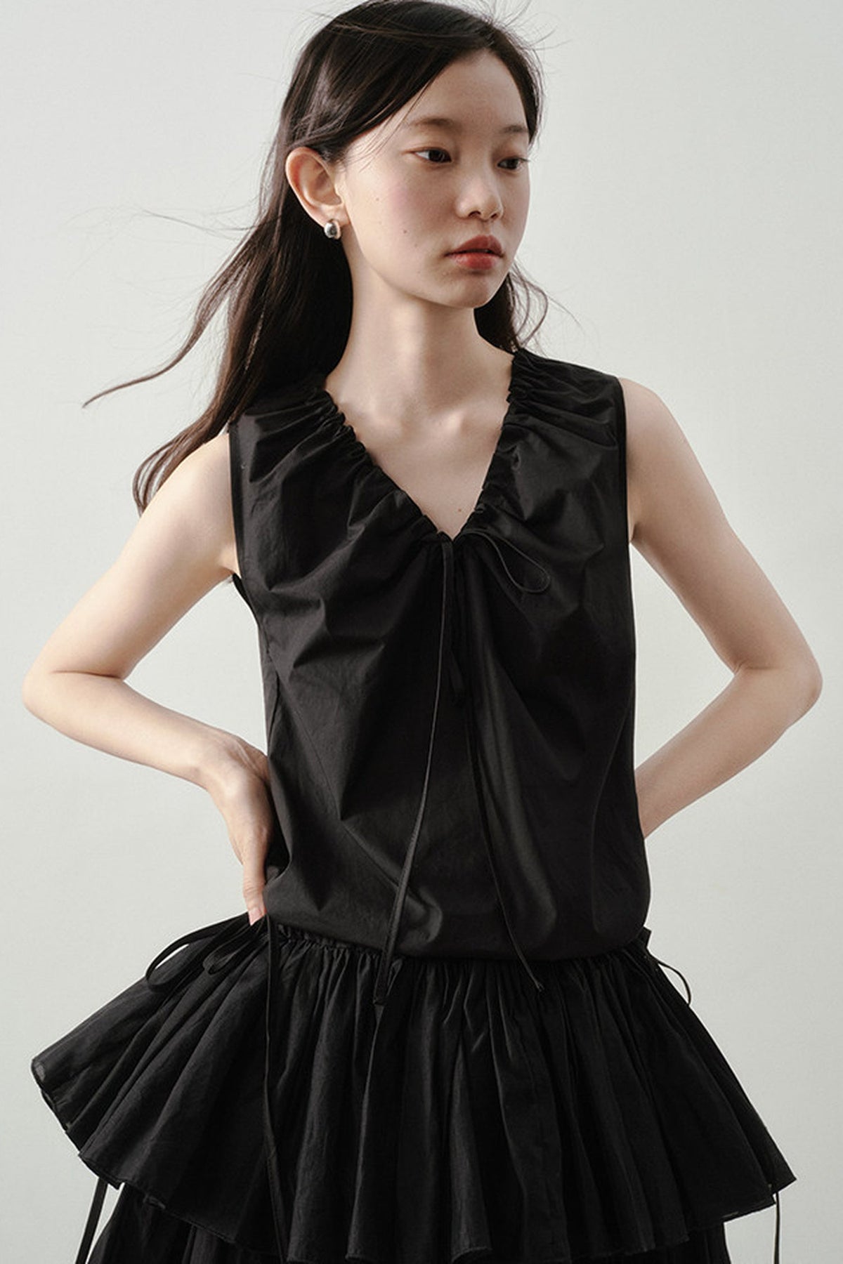 Pleated Ruffle Hem Sleeveless Top