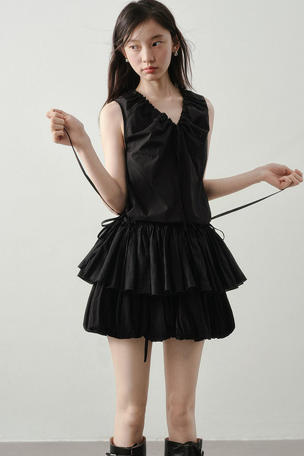 Pleated Ruffle Hem Sleeveless Top