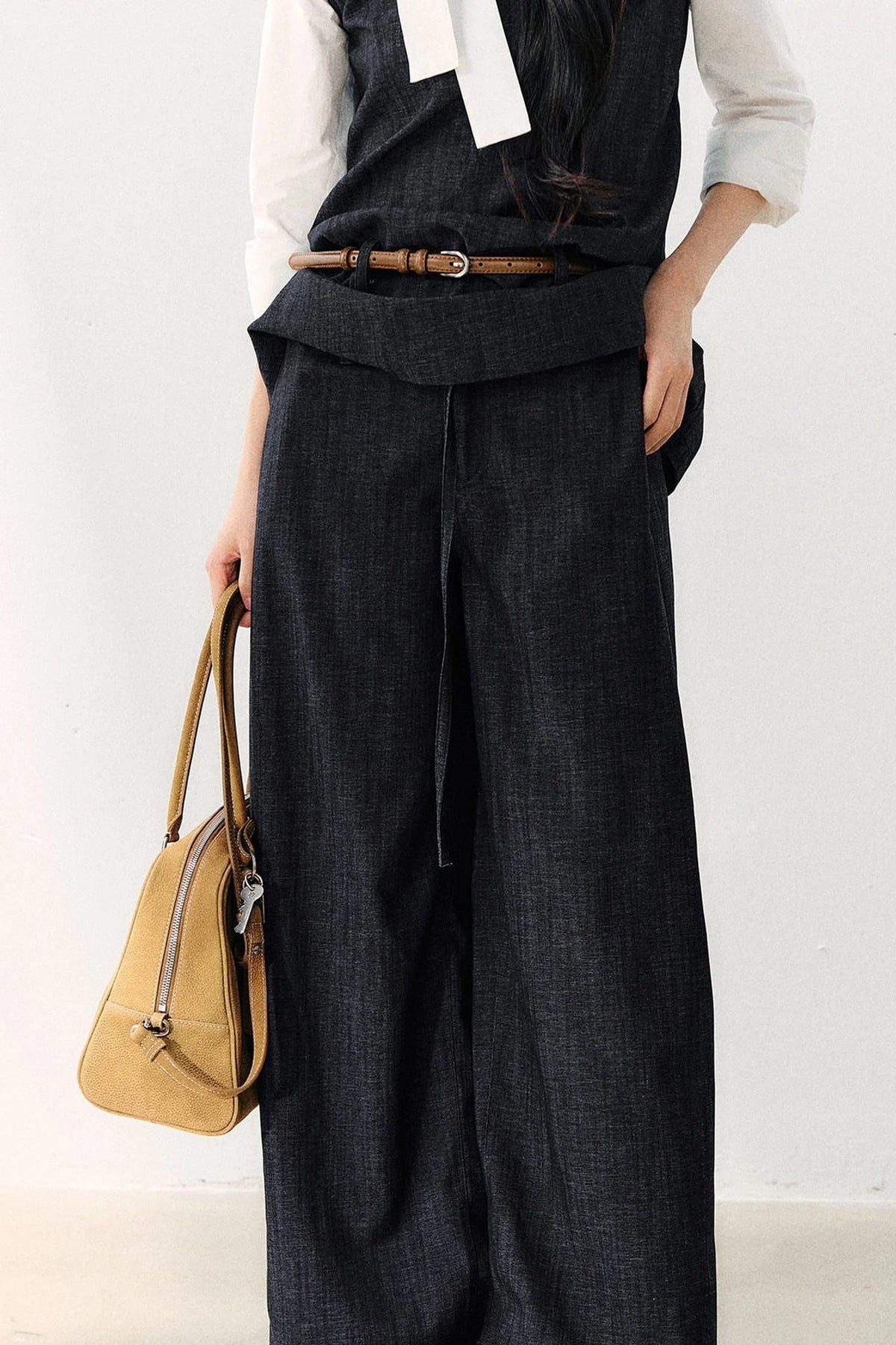 Pleated Washed Wide Leg Jeans
