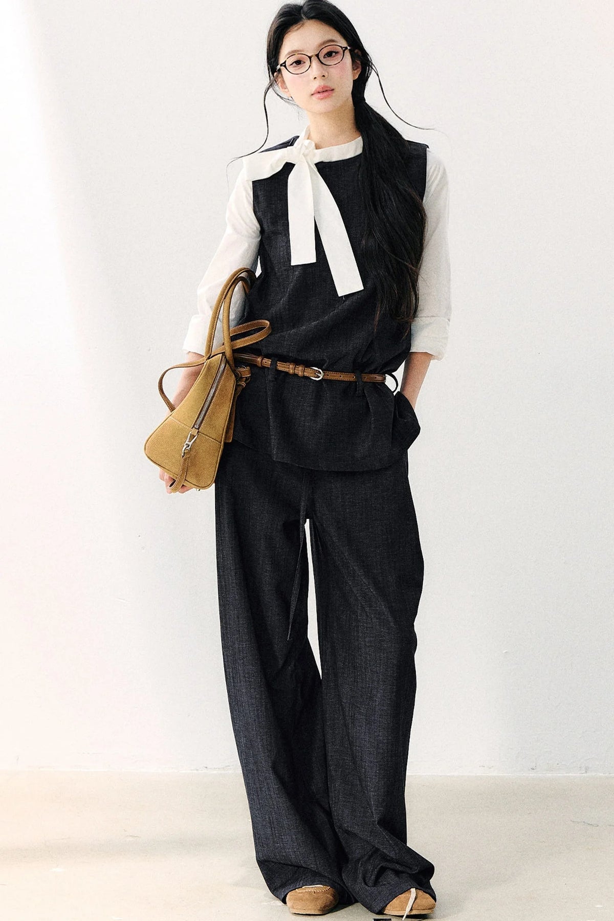 Pleated Washed Wide Leg Jeans