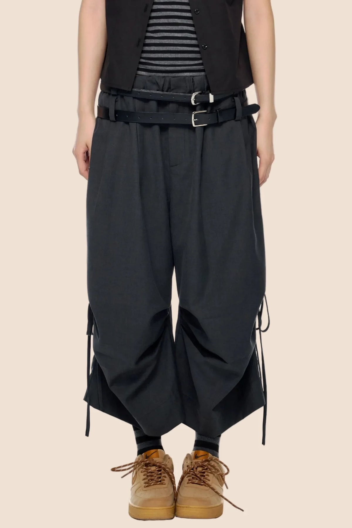 Pleated Wide-Leg Cropped Pants