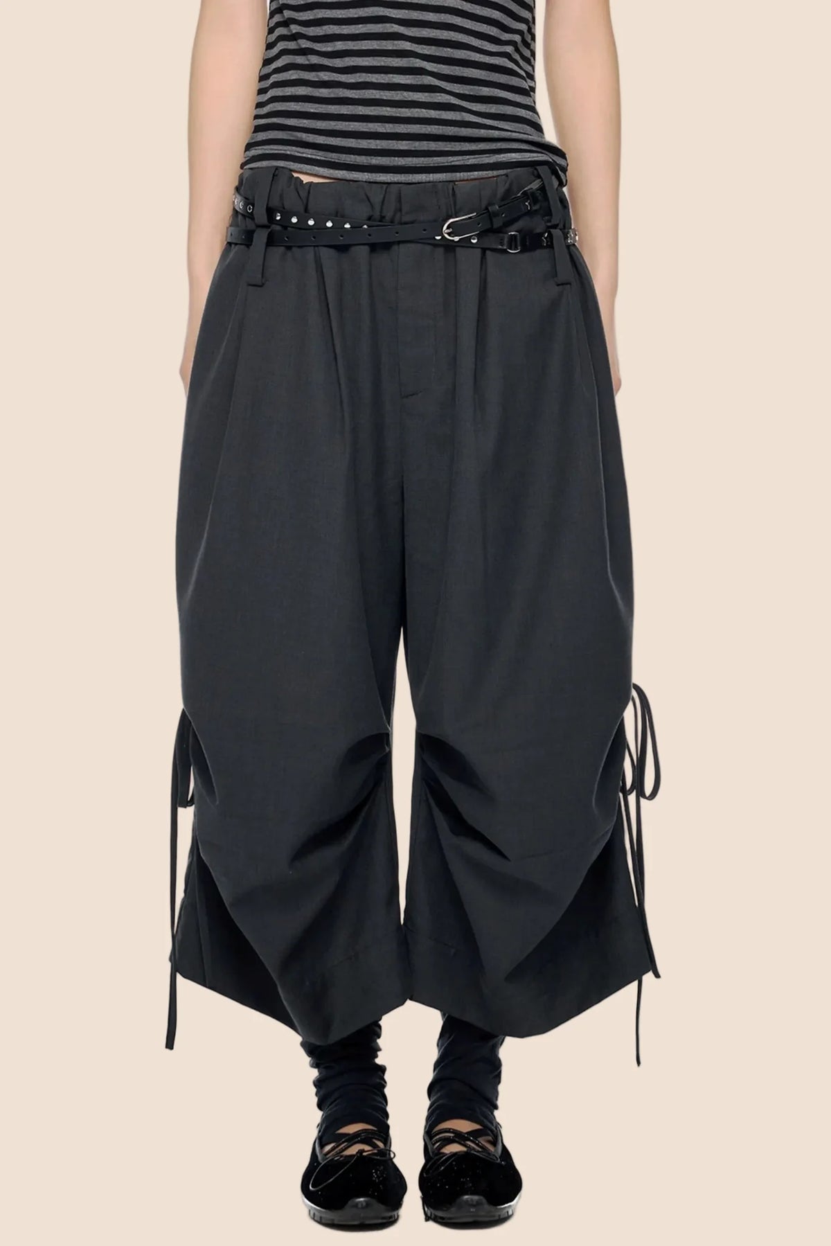 Pleated Wide-Leg Cropped Pants
