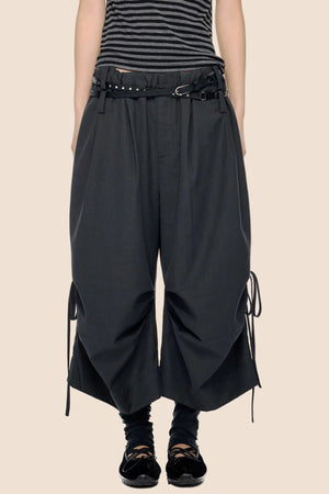 Pleated Wide-Leg Cropped Pants