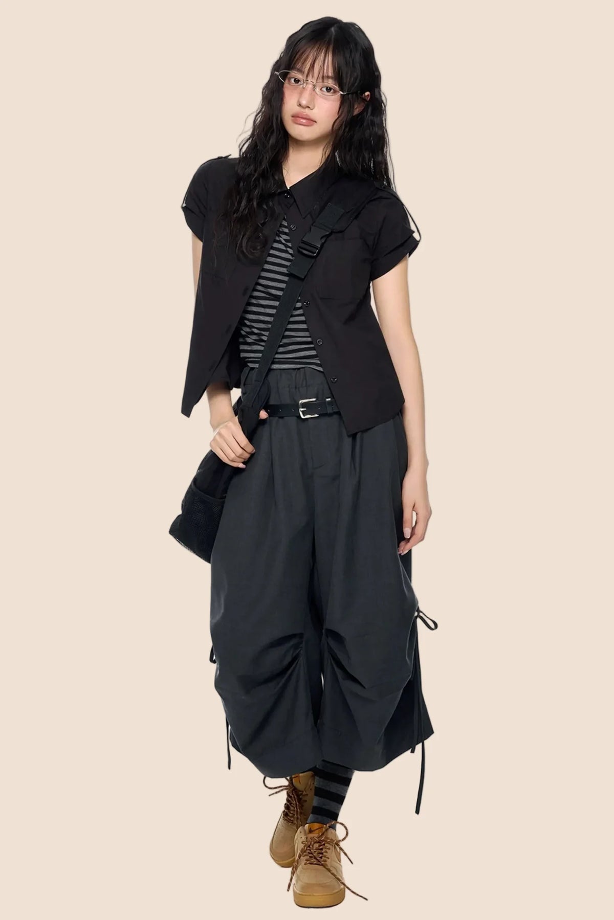 Pleated Wide-Leg Cropped Pants
