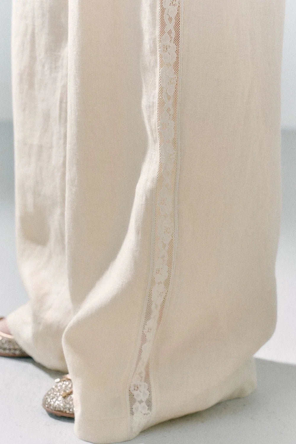 Pure Linen Lace-Trimmed Wide Leg Pants