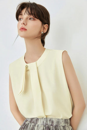 Refined Office Look Sleeveless Top