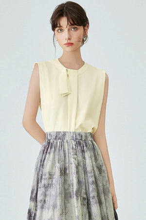 Refined Office Look Sleeveless Top