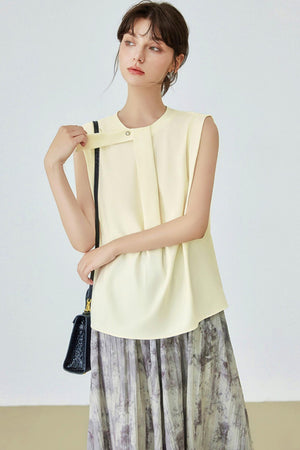 Refined Office Look Sleeveless Top