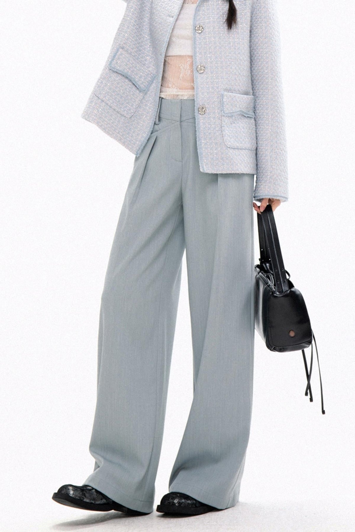 Relaxed Silhouette Mid-Rise Pants
