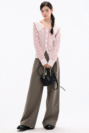 Relaxed Silhouette Mid-Rise Pants