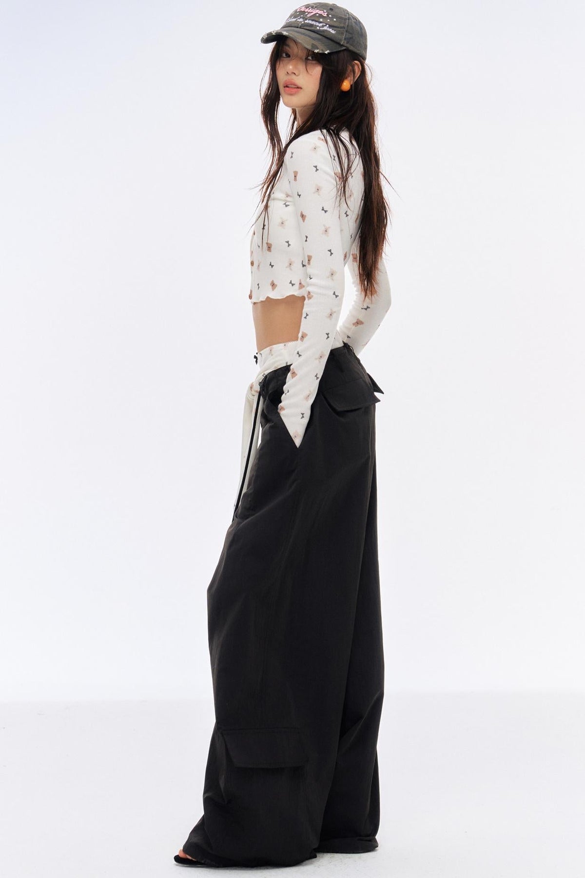 Retro Loose Low-Rise Cargo Pants