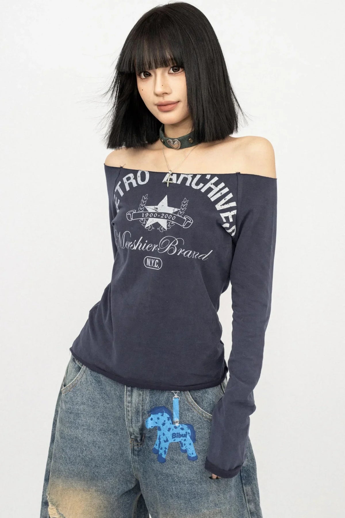 Retro Off-Shoulder Letter Top