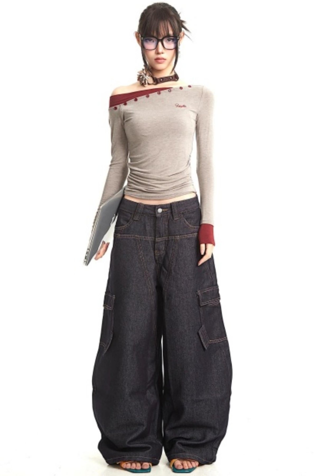 Retro Off-Shoulder Slim Top