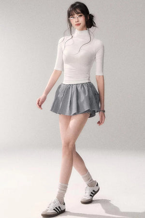 Retro Slim-Fitting Mid-Sleeve Top