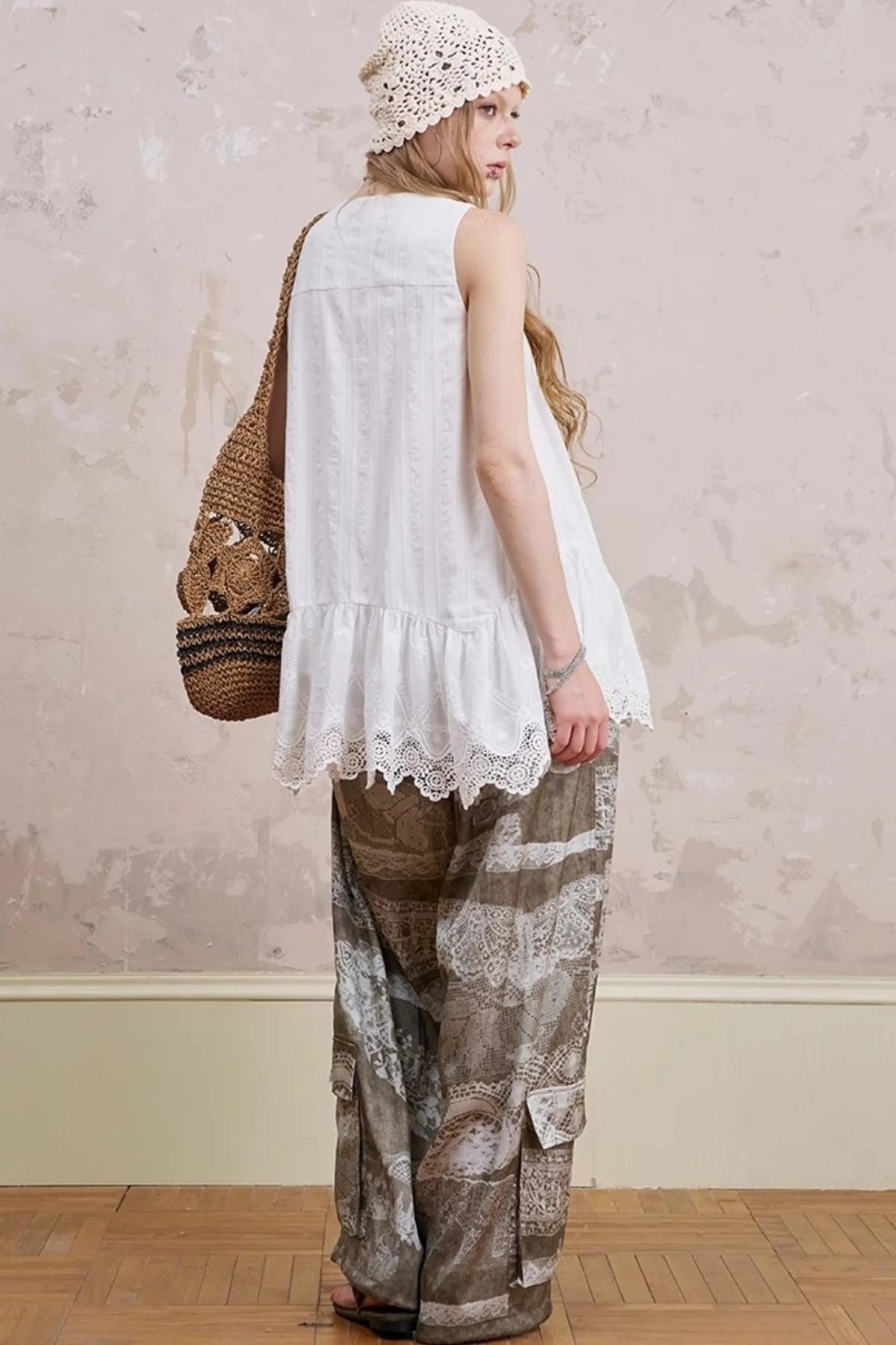 Romantic Sleeveless Ensemble Top