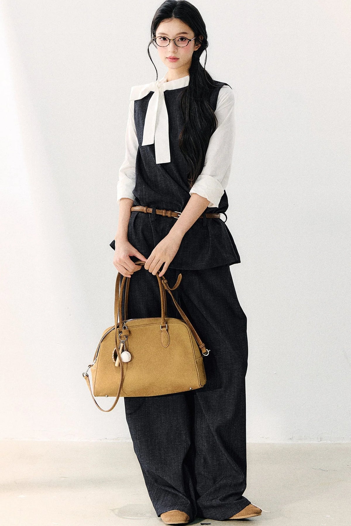 Round Neck Color-Block Ribbon Shirt