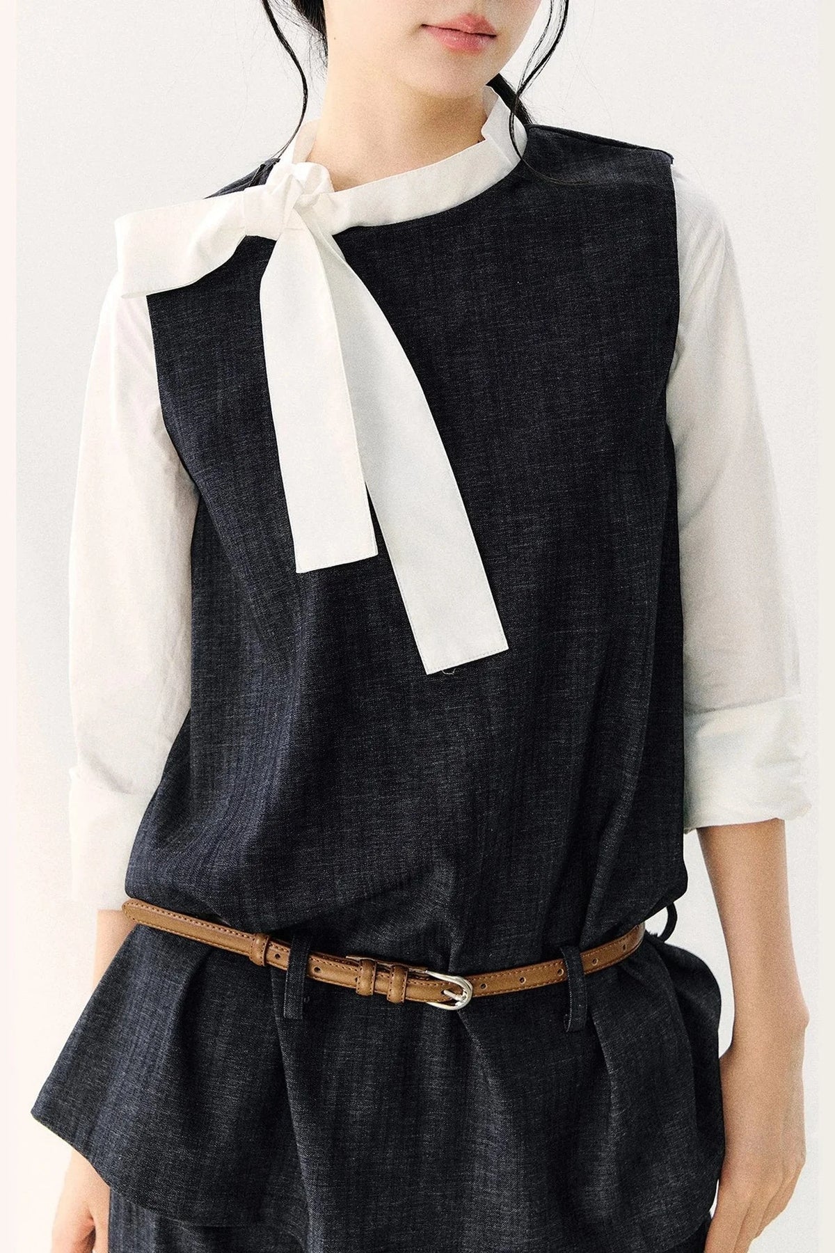 Round Neck Color-Block Ribbon Shirt