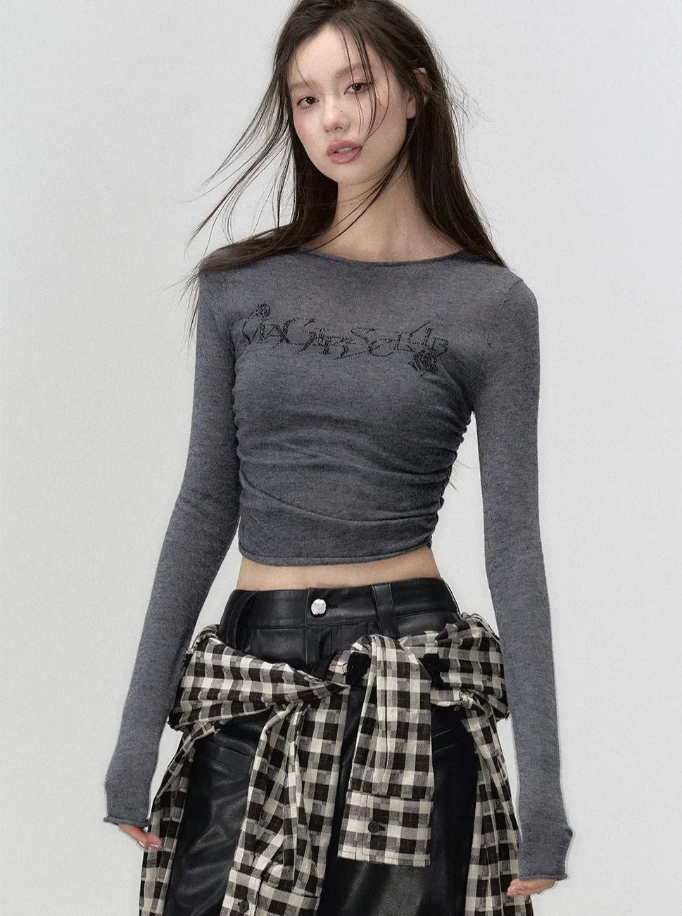 Round neck knit long sleeve t-shirt