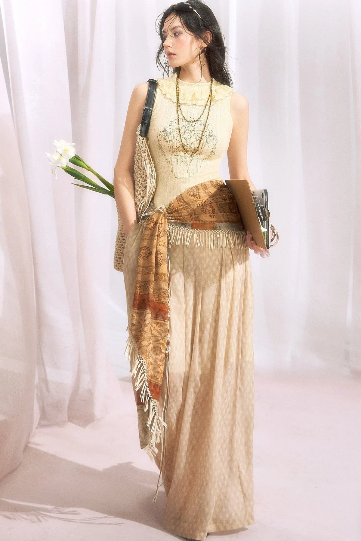 Ruffle Collar Rhinestone Embroidery Sleeveless Top