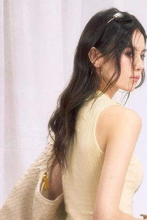 Ruffle Collar Rhinestone Embroidery Sleeveless Top