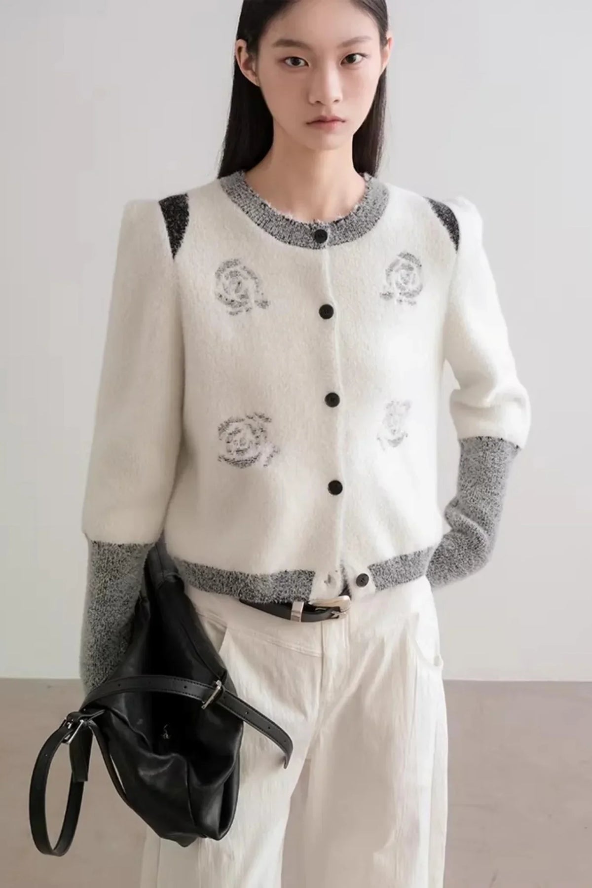 Scattered Roses Jacquard Cardigan
