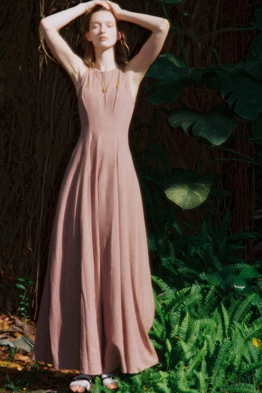 Shimmering Linen Sleeveless Dress