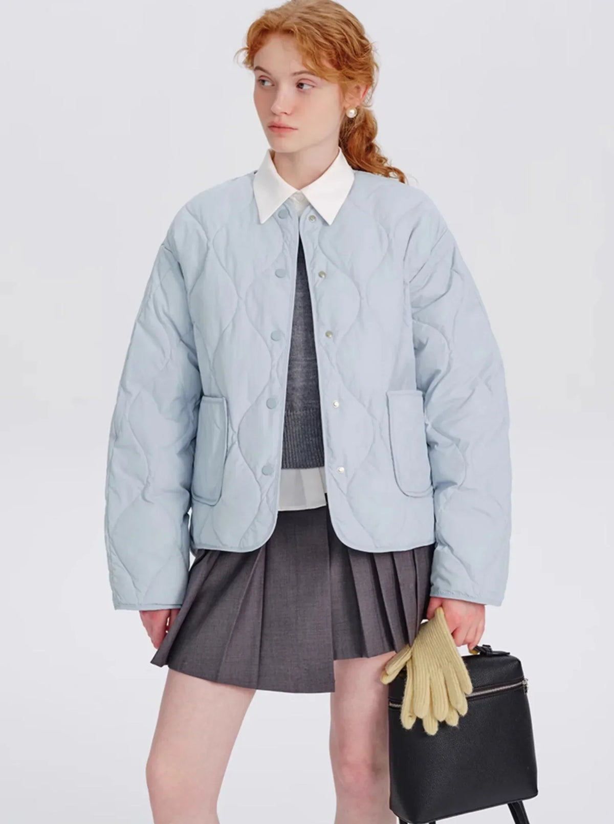 Short light rhombic down jacket