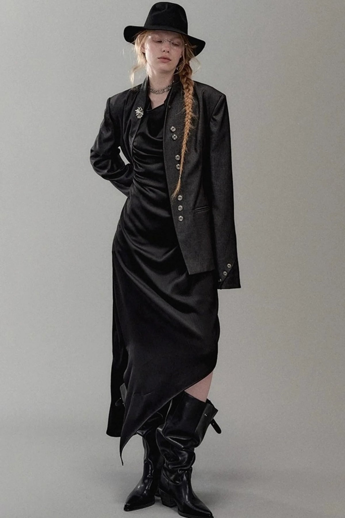 Shoulder Cut Moon Marks Blazer