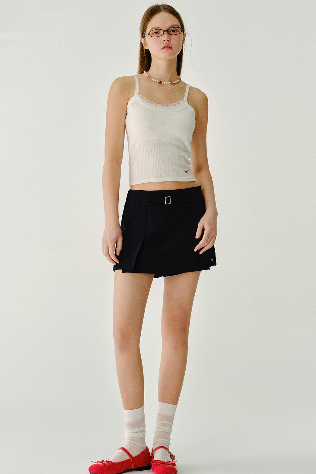 Simple Lace Cropped Top