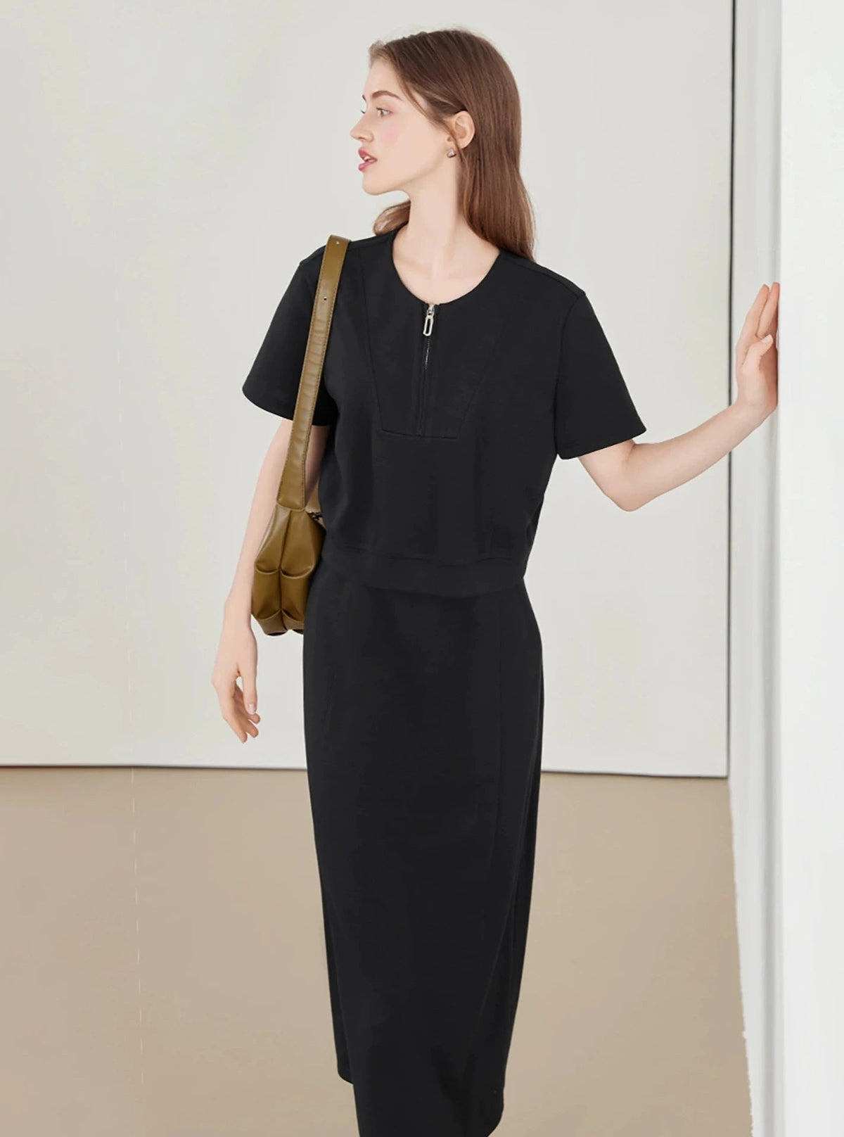 Simple Temperament T-Shirt Skirt Set