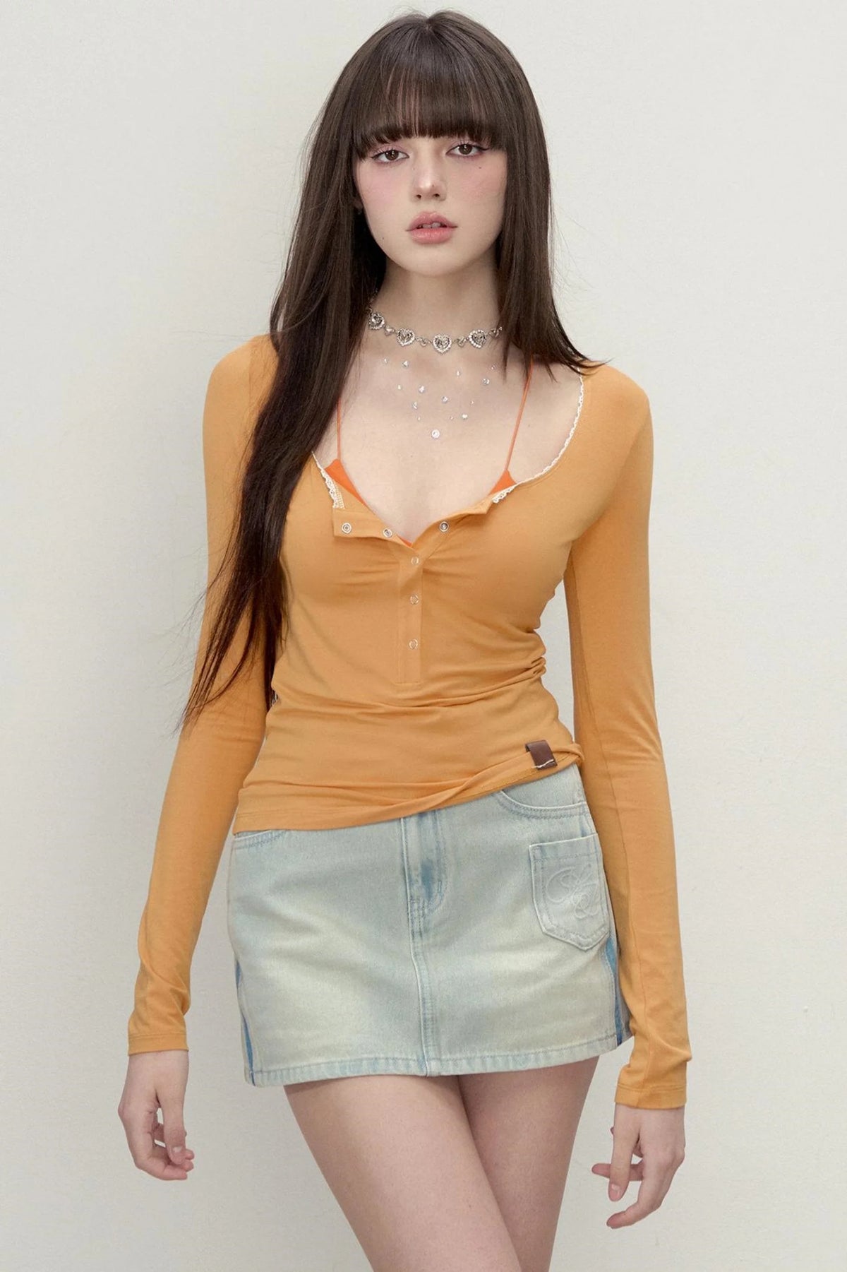 Simple U-Neck Tee