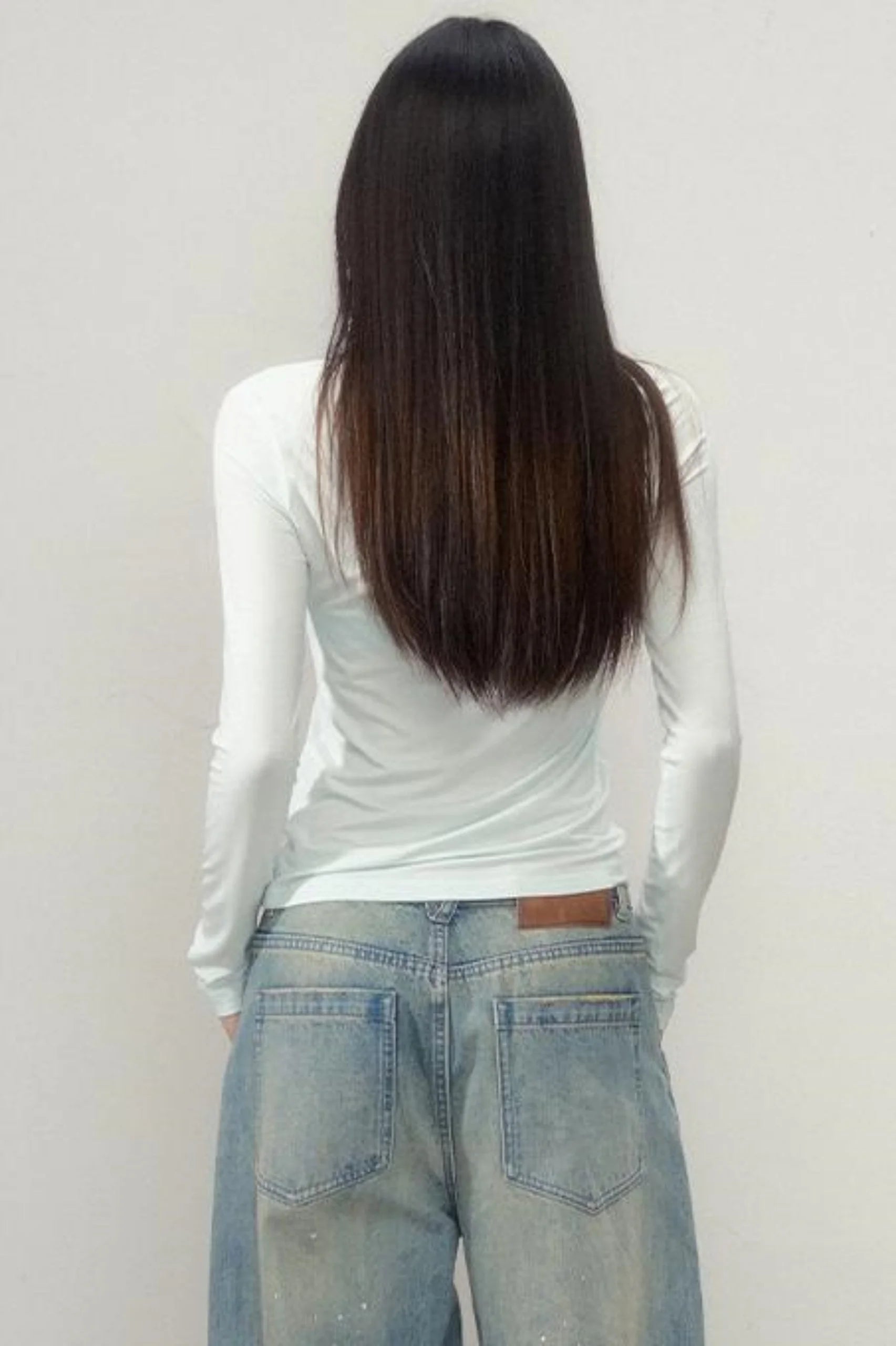 Simple U-Neck Tee