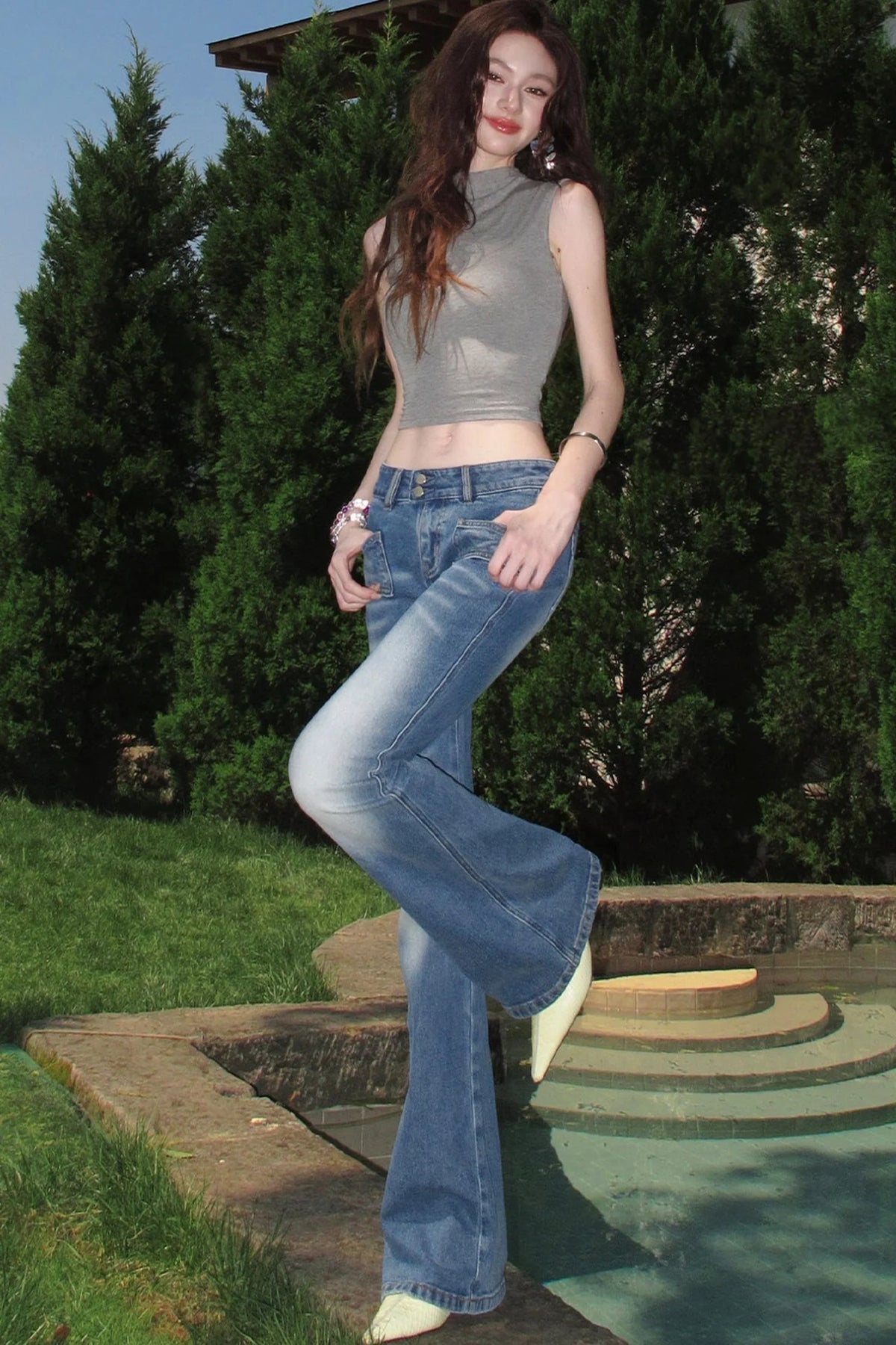 Sleeveless Mid-Neck High-Waisted Crop T-Shirt
