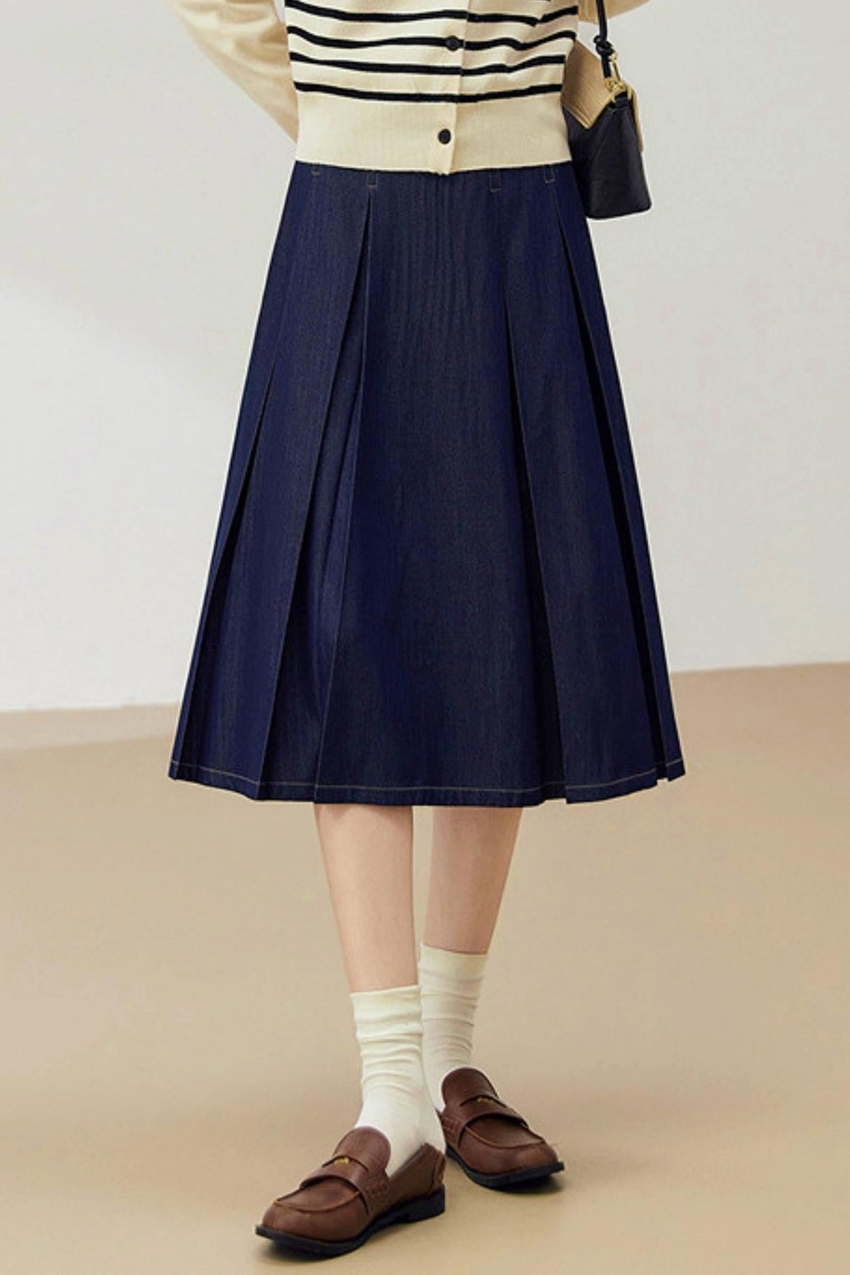 Slim A-Line Retro Denim Skirt