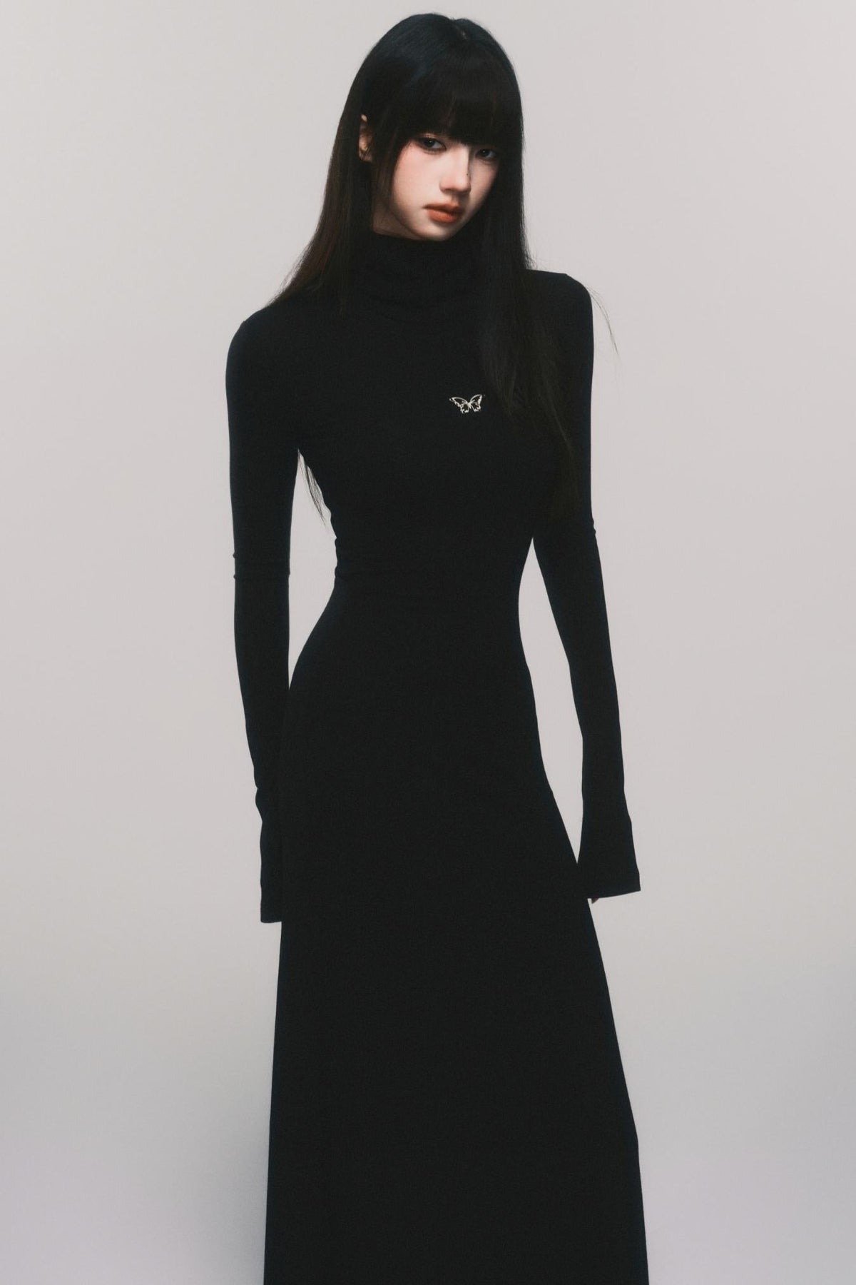 Slim Fit Bell Sleeve Midi Dress