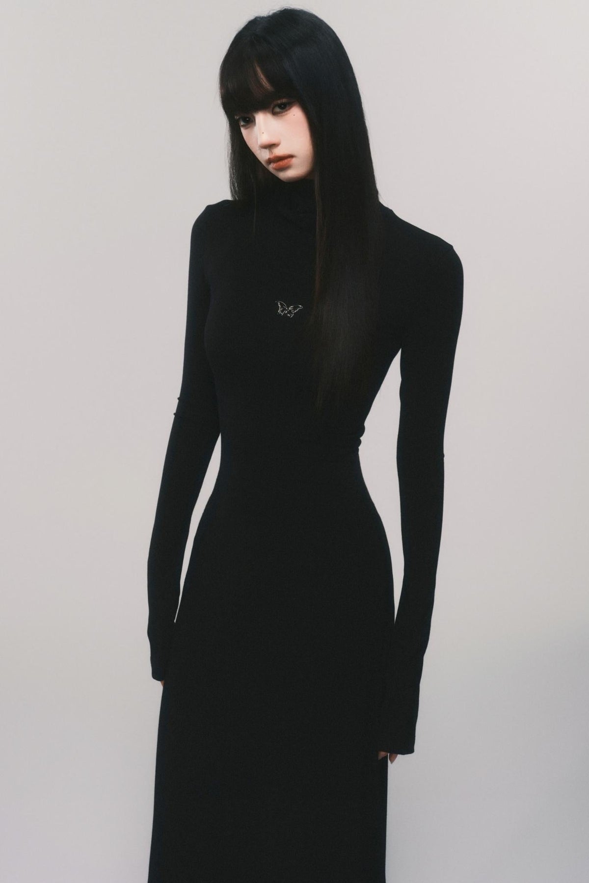 Slim Fit Bell Sleeve Midi Dress