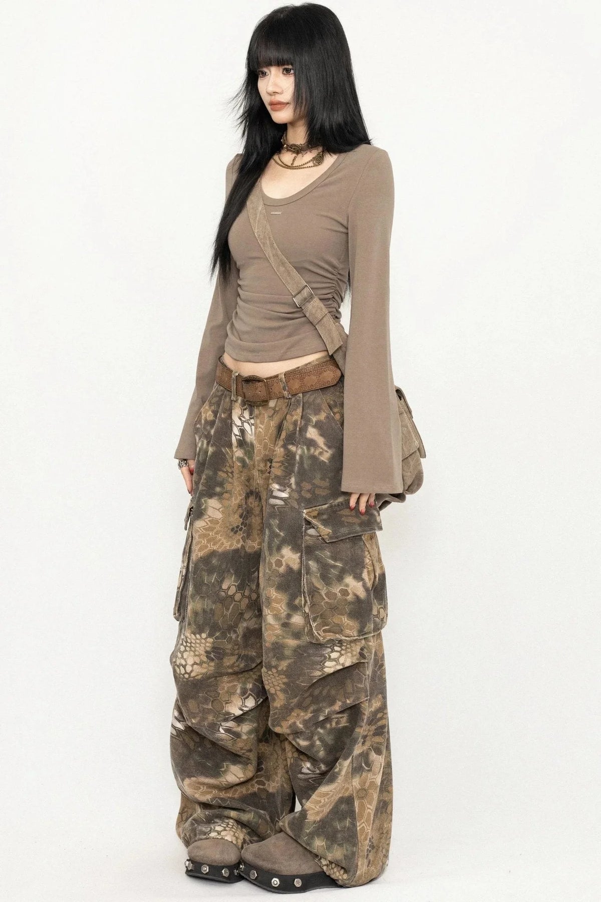 Slim Flare Sleeve Tee
