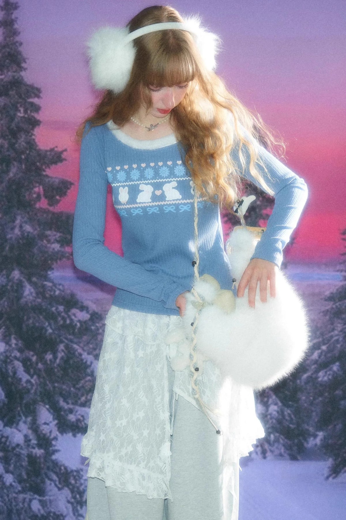 Slim Rabbit Print Knitted Base Shirt