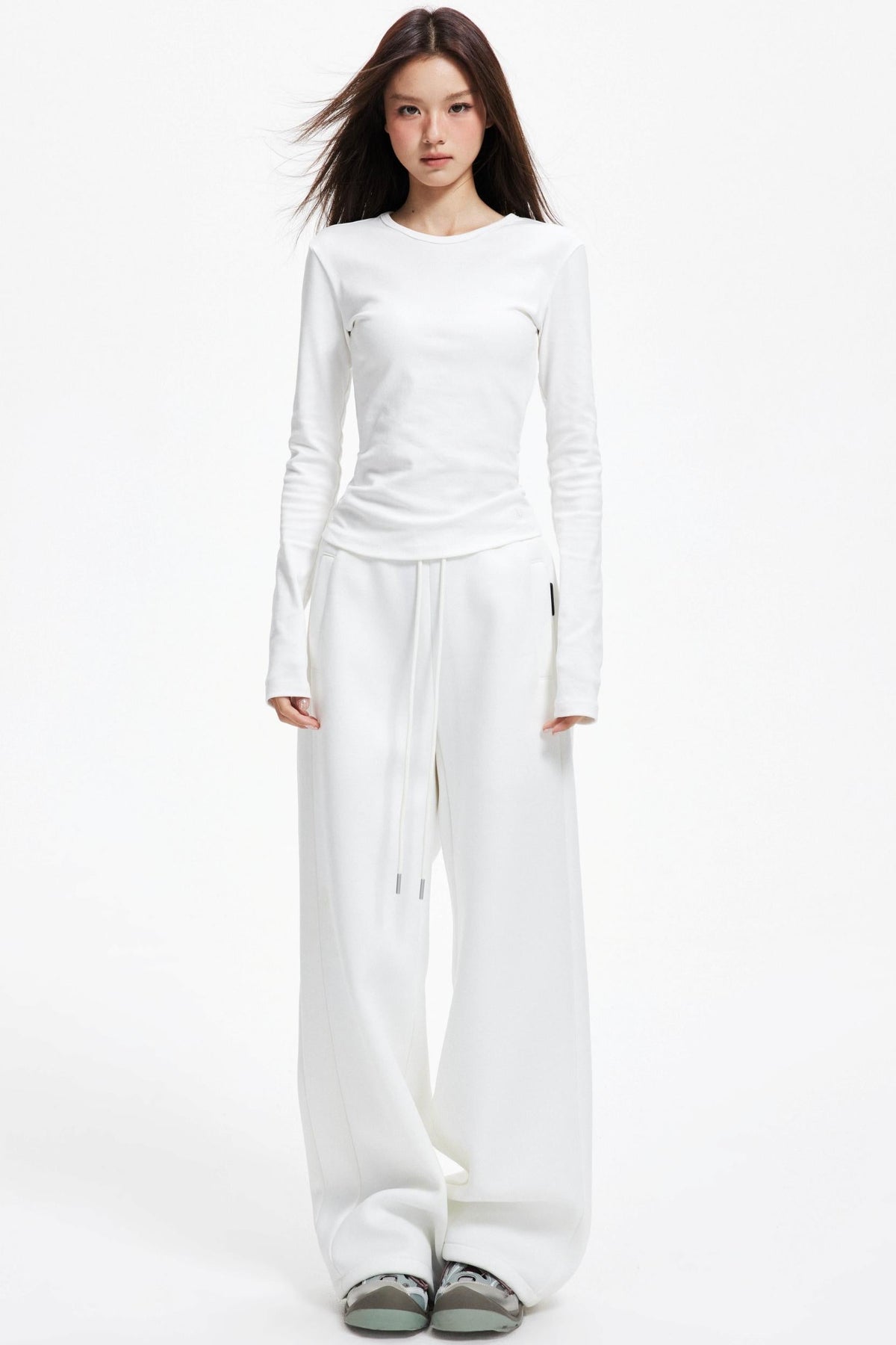 Slim Round Neck Long Sleeve Knitwear