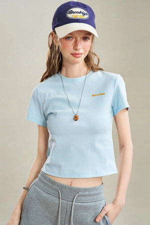 Slim Shoulder Embroidery Graphic T-Shirt