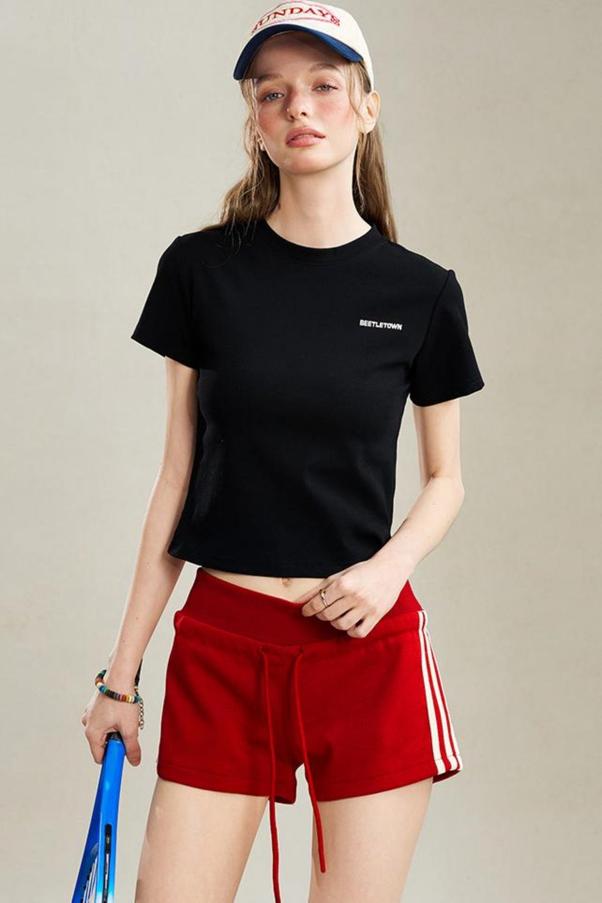 Slim Shoulder Embroidery Graphic T-Shirt
