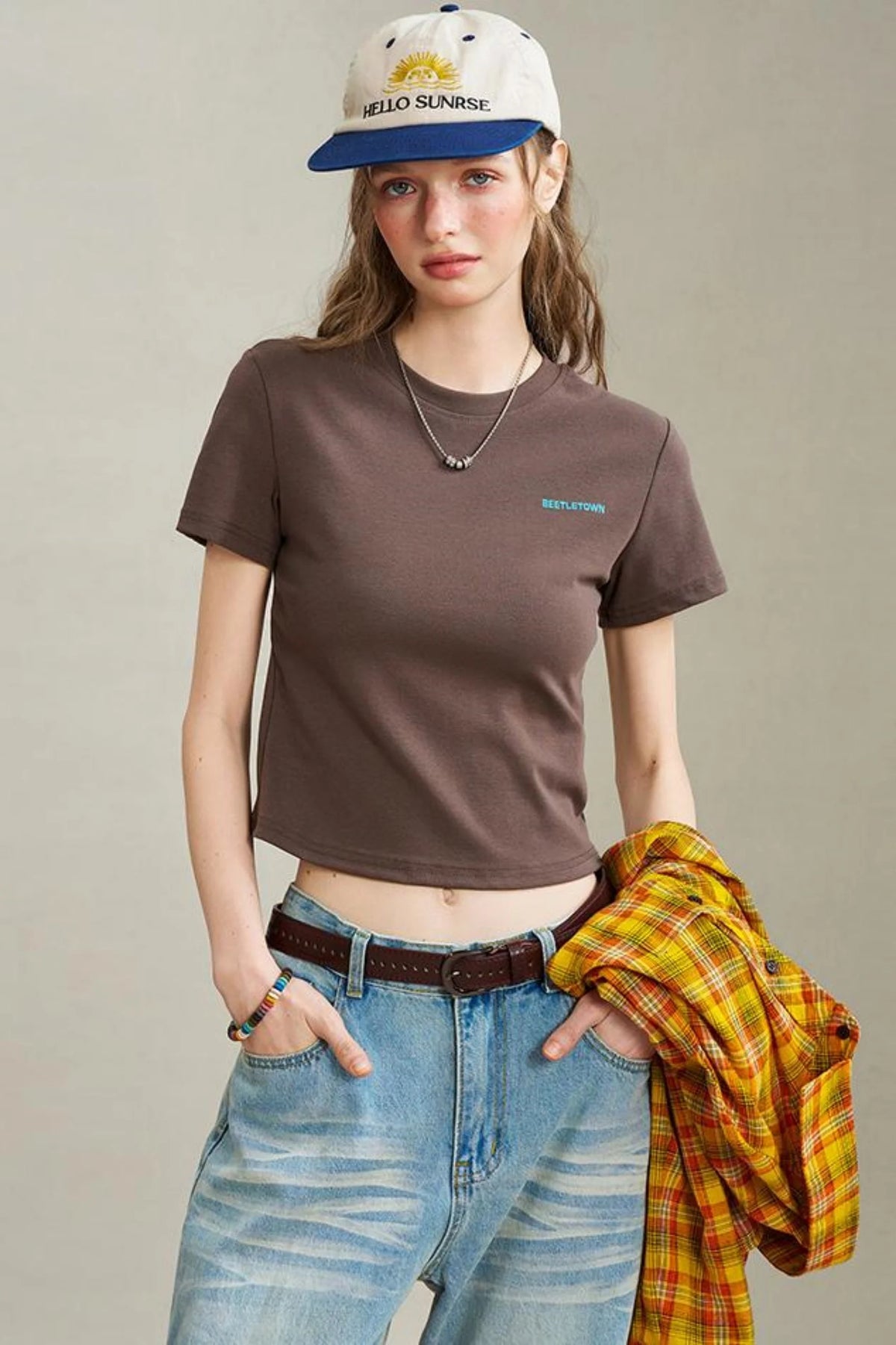 Slim Shoulder Embroidery Graphic T-Shirt