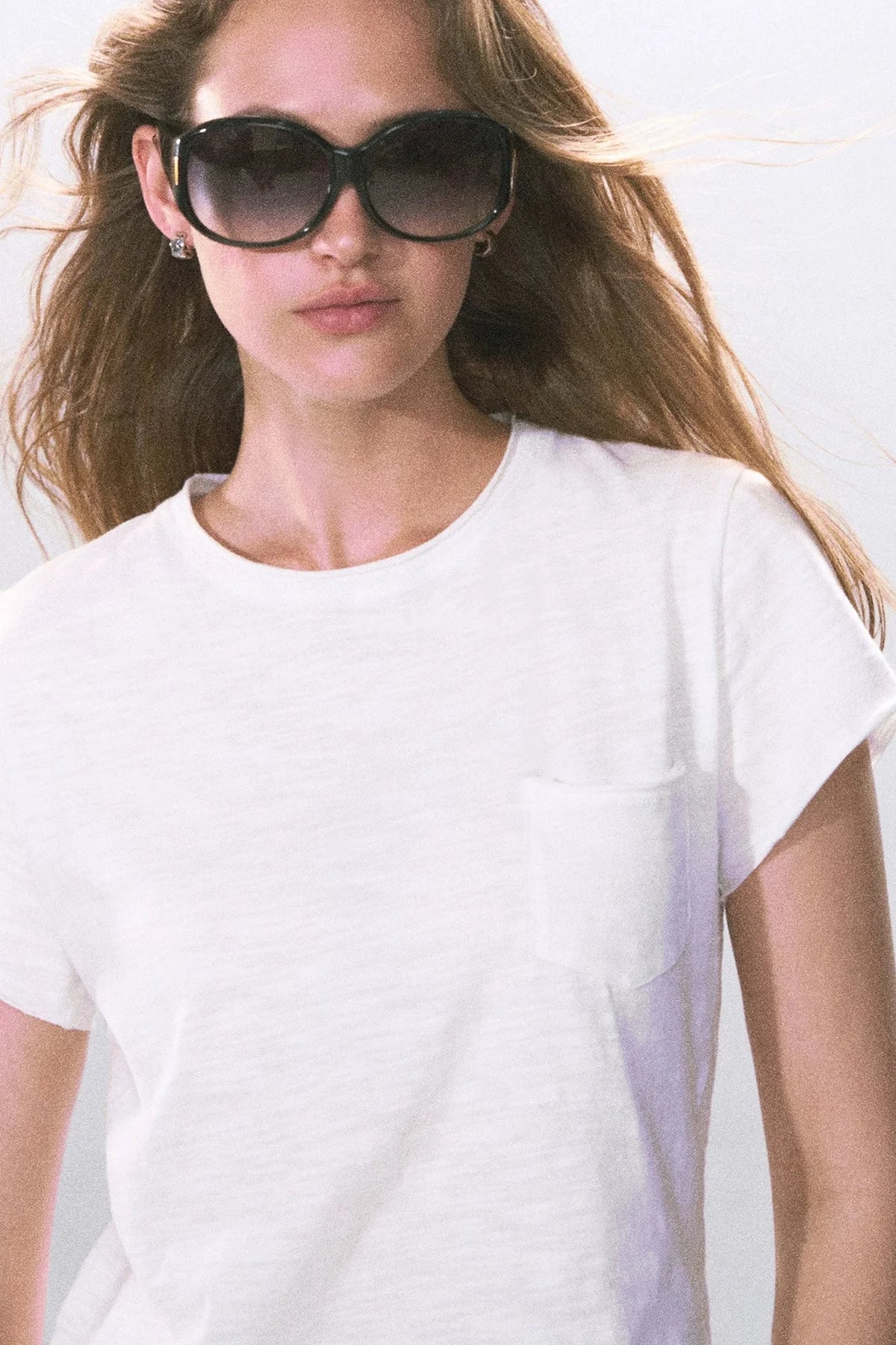 Solid Color Rolled Hem T-Shirt