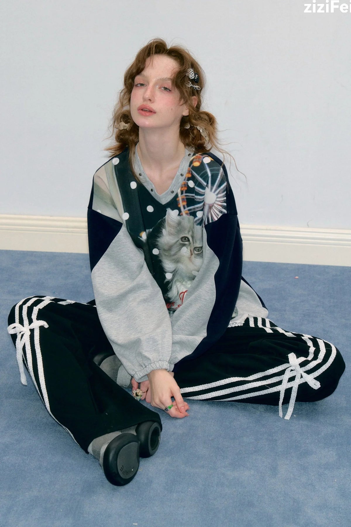 Spliced Cat Print Polka Dot V-Neck Sweatshirt