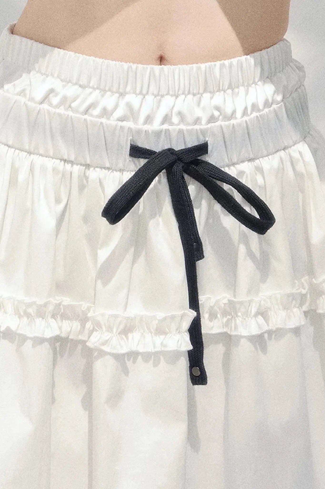 Spring White Half-Skirt