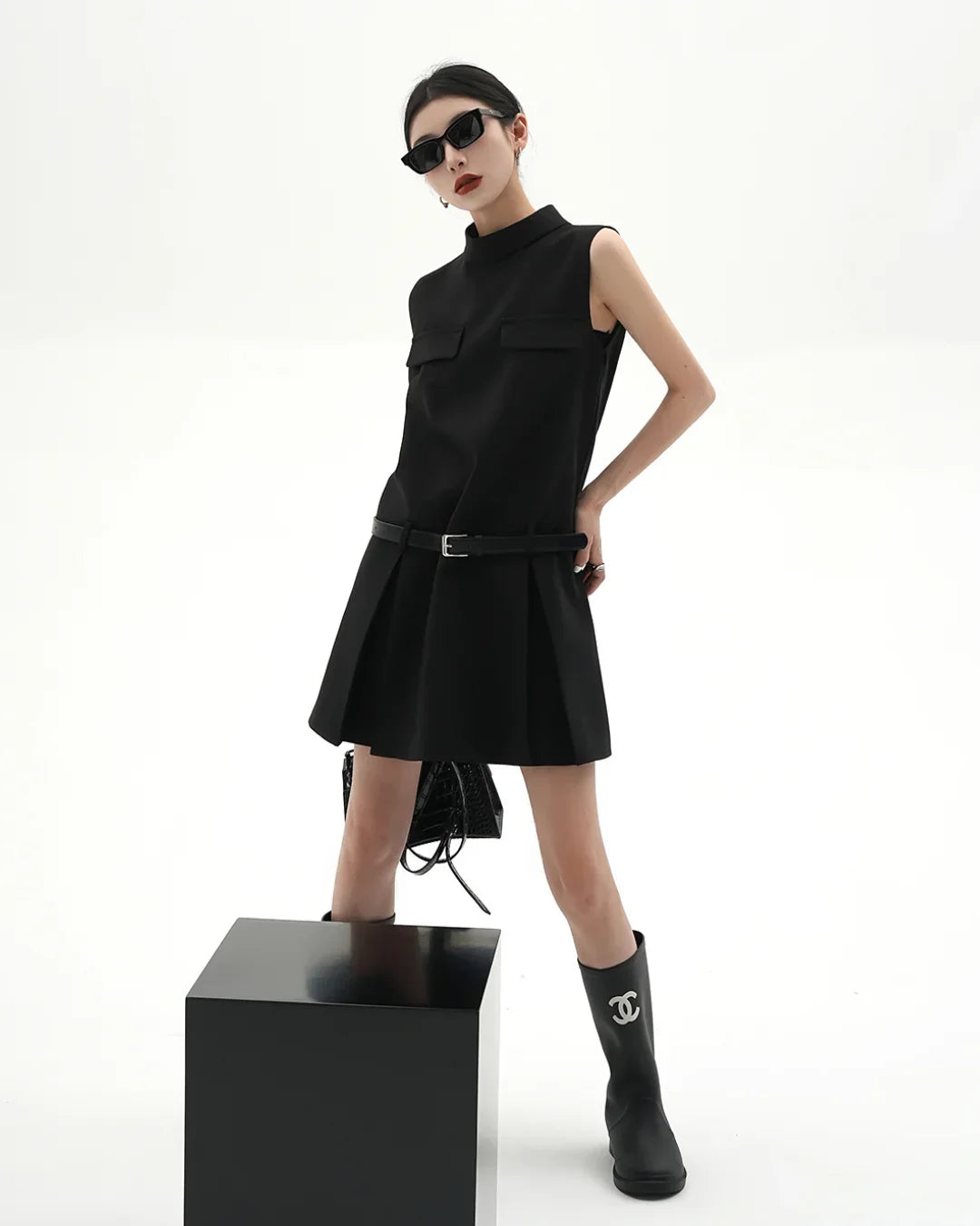 Stand Collar Sleeveless Dress