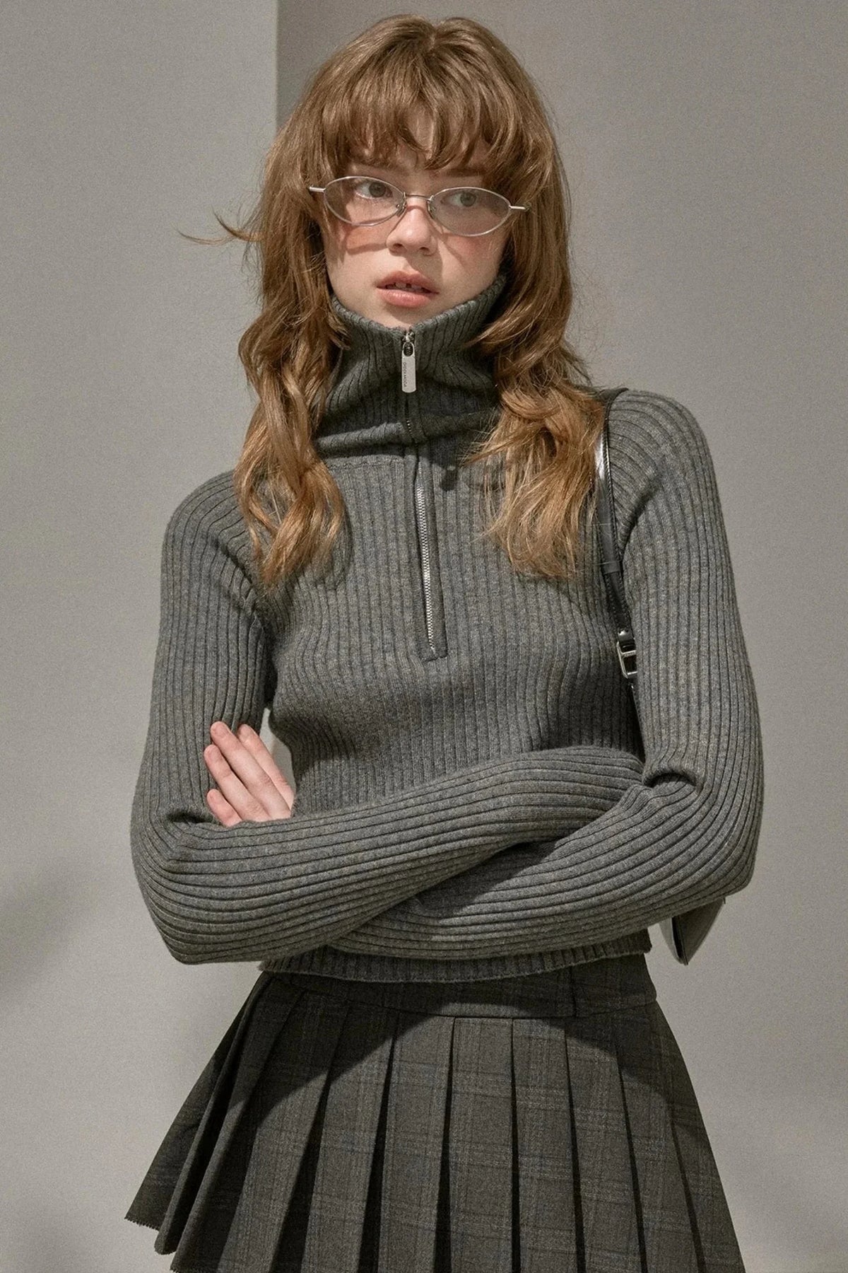 Stand-Up Collar Bottom Sweater