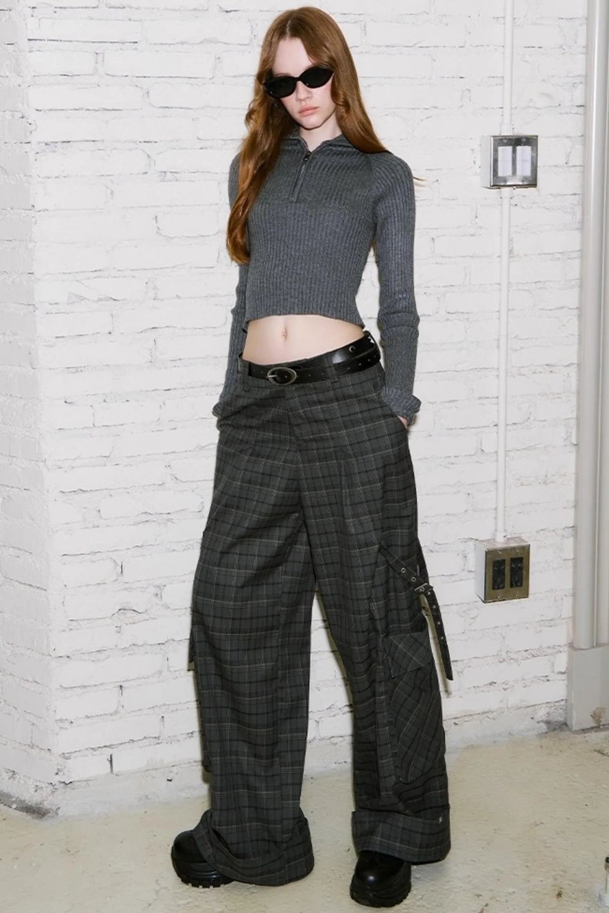 Stand-Up Collar Bottom Sweater